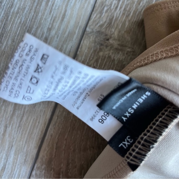 SHEIN SXY Strapless Crop Top Corset Look Size 3XL Tan Black - Picture 4 of 4